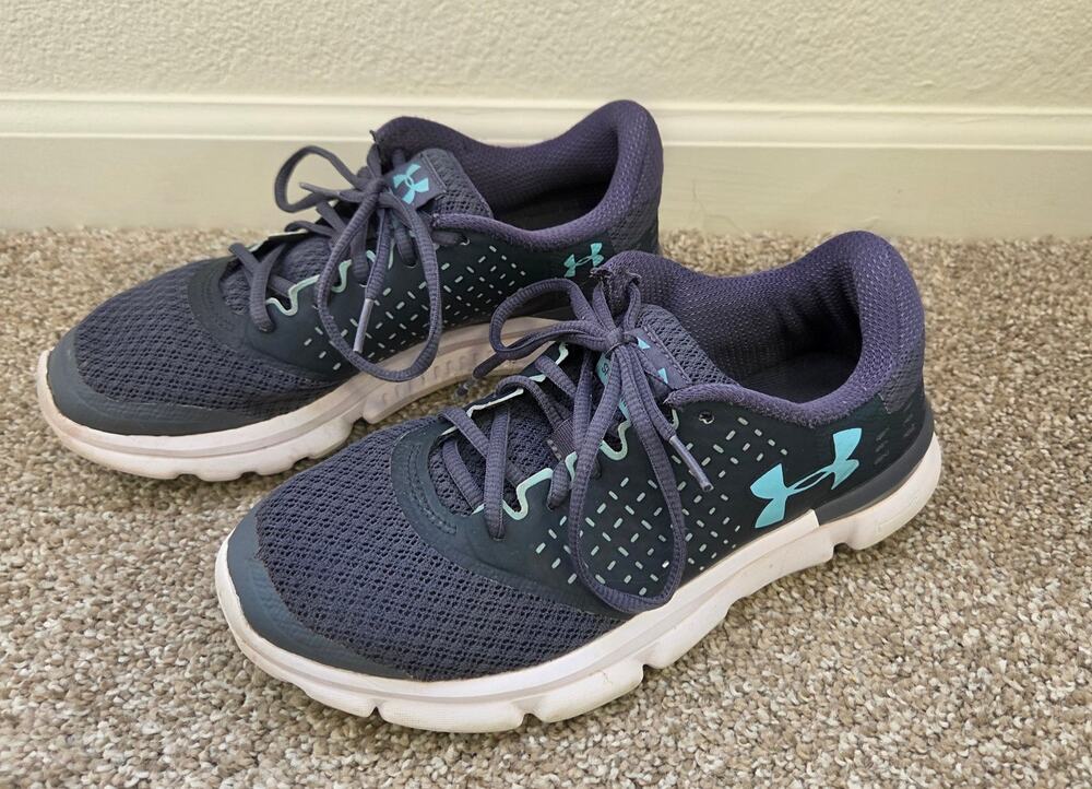 Under Armour Woman's Grey Light Blue Sneakers Size 7.5